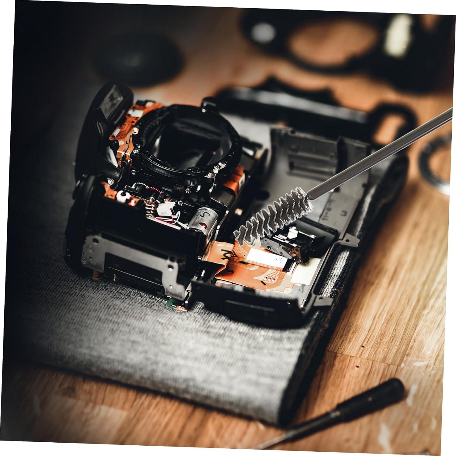 Kit de Limpieza de Auriculares HOMSFOU - 10 Varitas y Paños