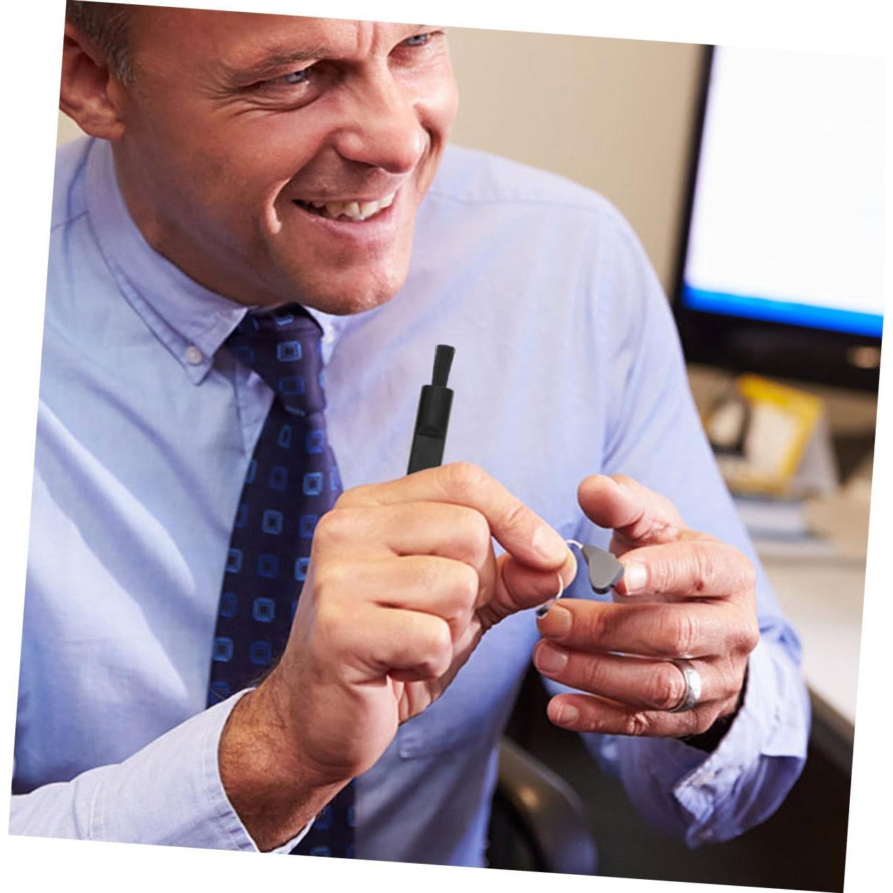 Kit de limpieza para dispositivos auditivos Genérico - 8 cepillos