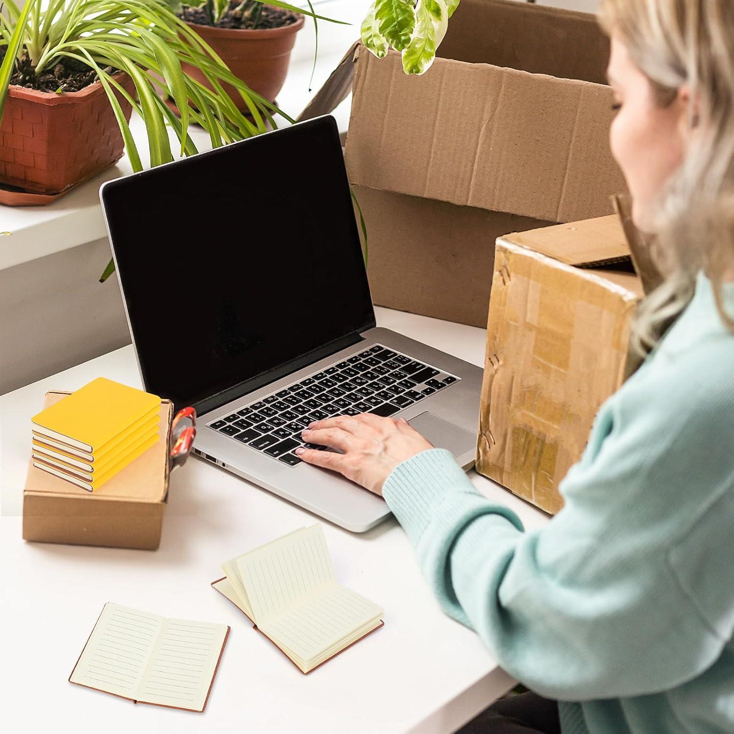 Paquete de 20 Mini Cuadernos Yeaqee de Piel Amarillo 10x6.5cm