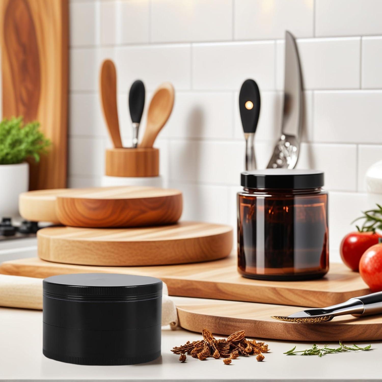 Molino de Especias Negro 8 cm con Tapa Magnética