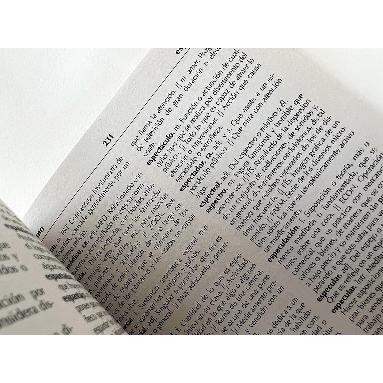 Diccionario Escolar Guadal de la Lengua Española / Guadal Spanish Dictionary (Spanish Edition)