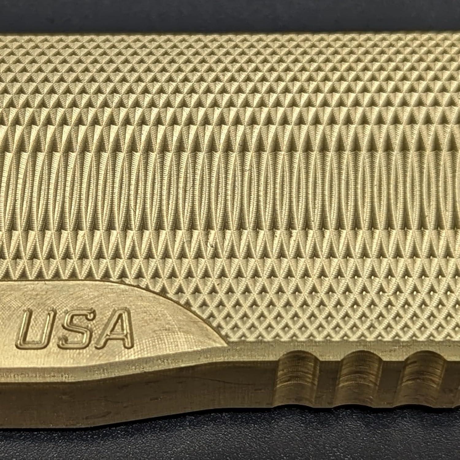 Cuchillo de Utilidad Milspin Magnus 2.0 Retráctil Latón EDC