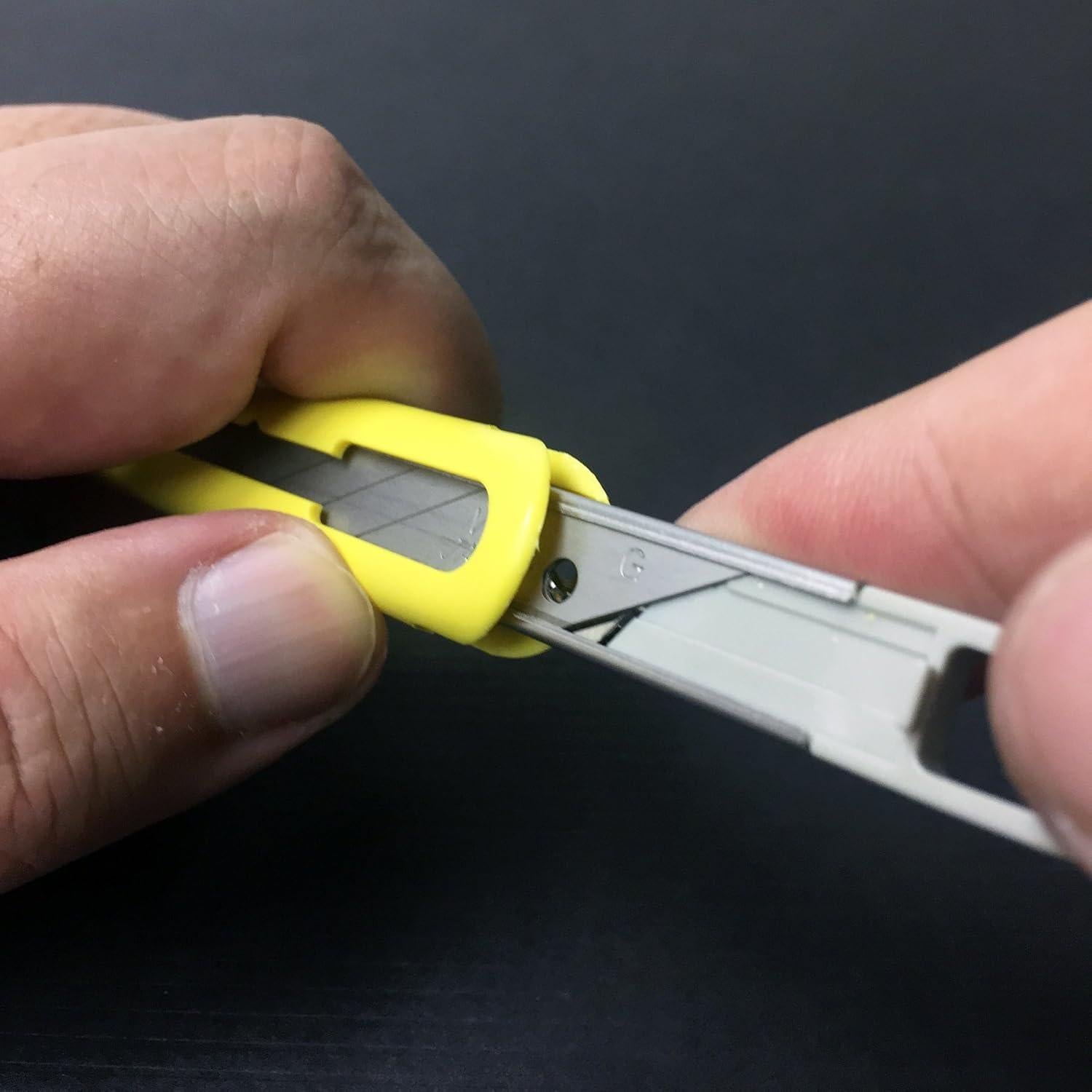 Cuchillo Utilitario NT Cutter A-553P 30 Grados Amarillo