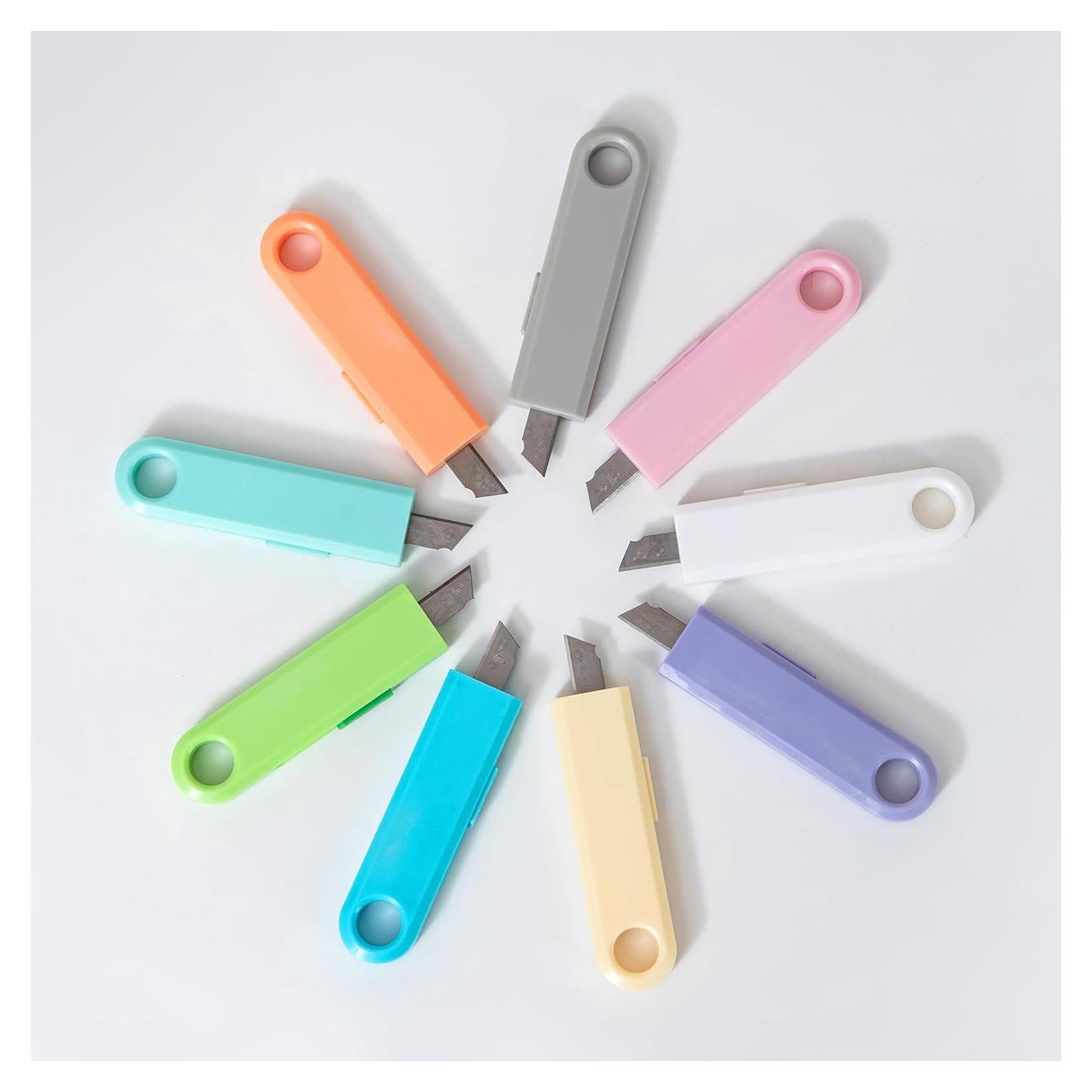 Cuchillos Utility Retráctiles Genérico - 9 Colores, 8.2 cm