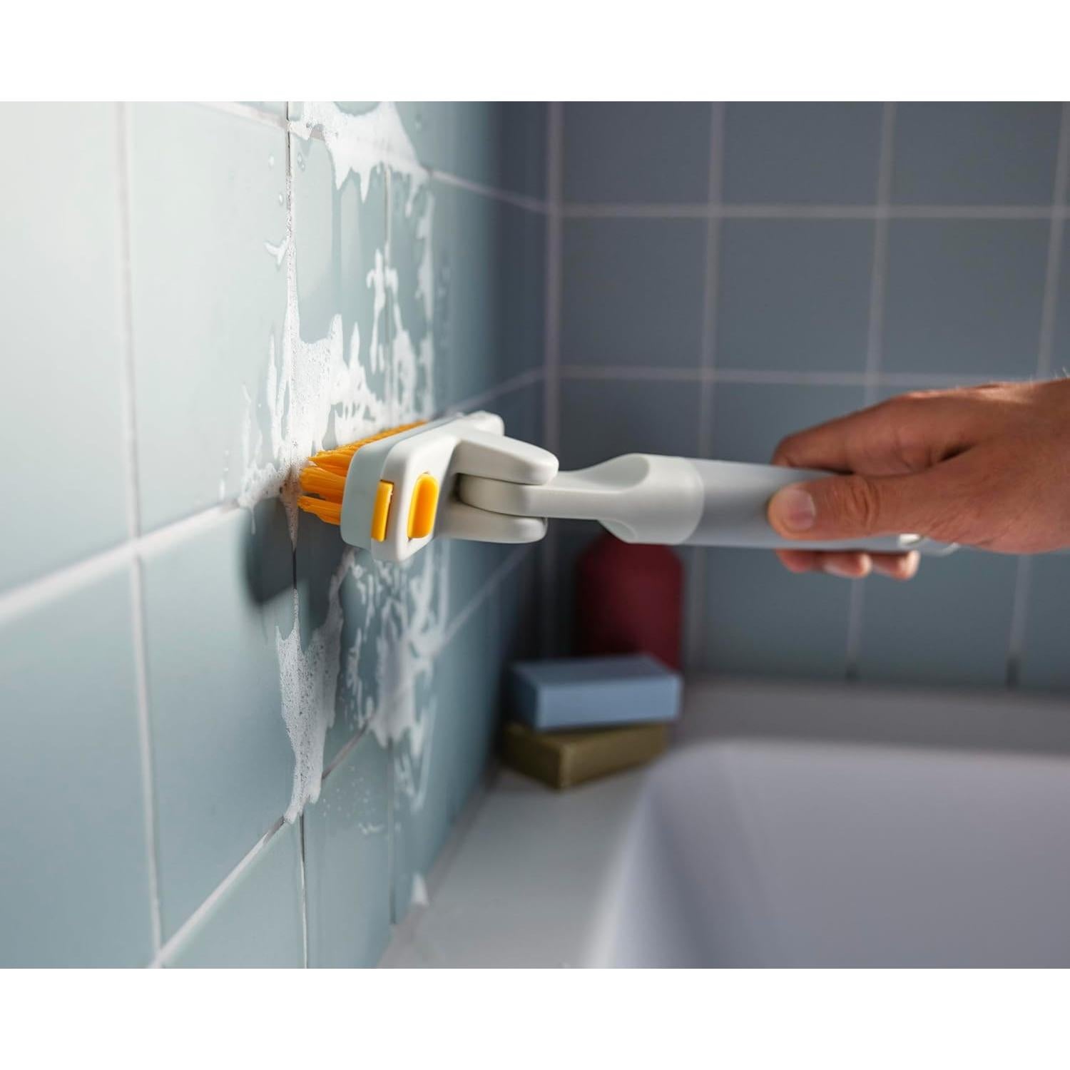 Limpiador de Azulejos 2-en-1 Joseph Joseph con Cepillo de Juntas