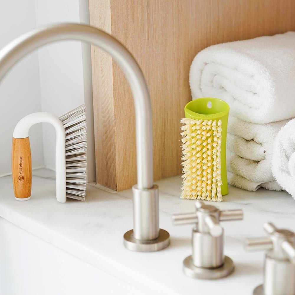 Cepillo de Fregado Multiusos Full Circle Tough Stuff Blanco 11.3x9.7cm