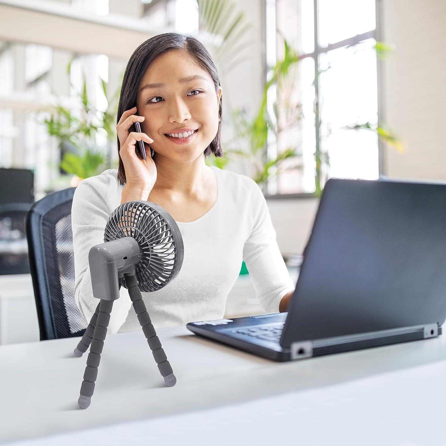 Ventilador portátil Dreambaby Smart Grip Deluxe gris, ajustable