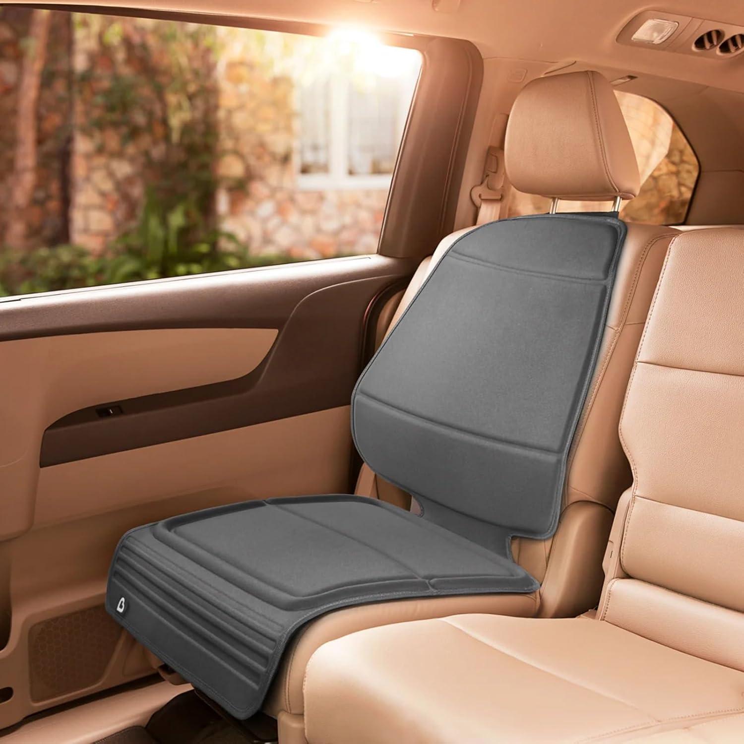 Protector de Asiento de Auto Munchkin Brica Elite - 114.3x50.8 cm