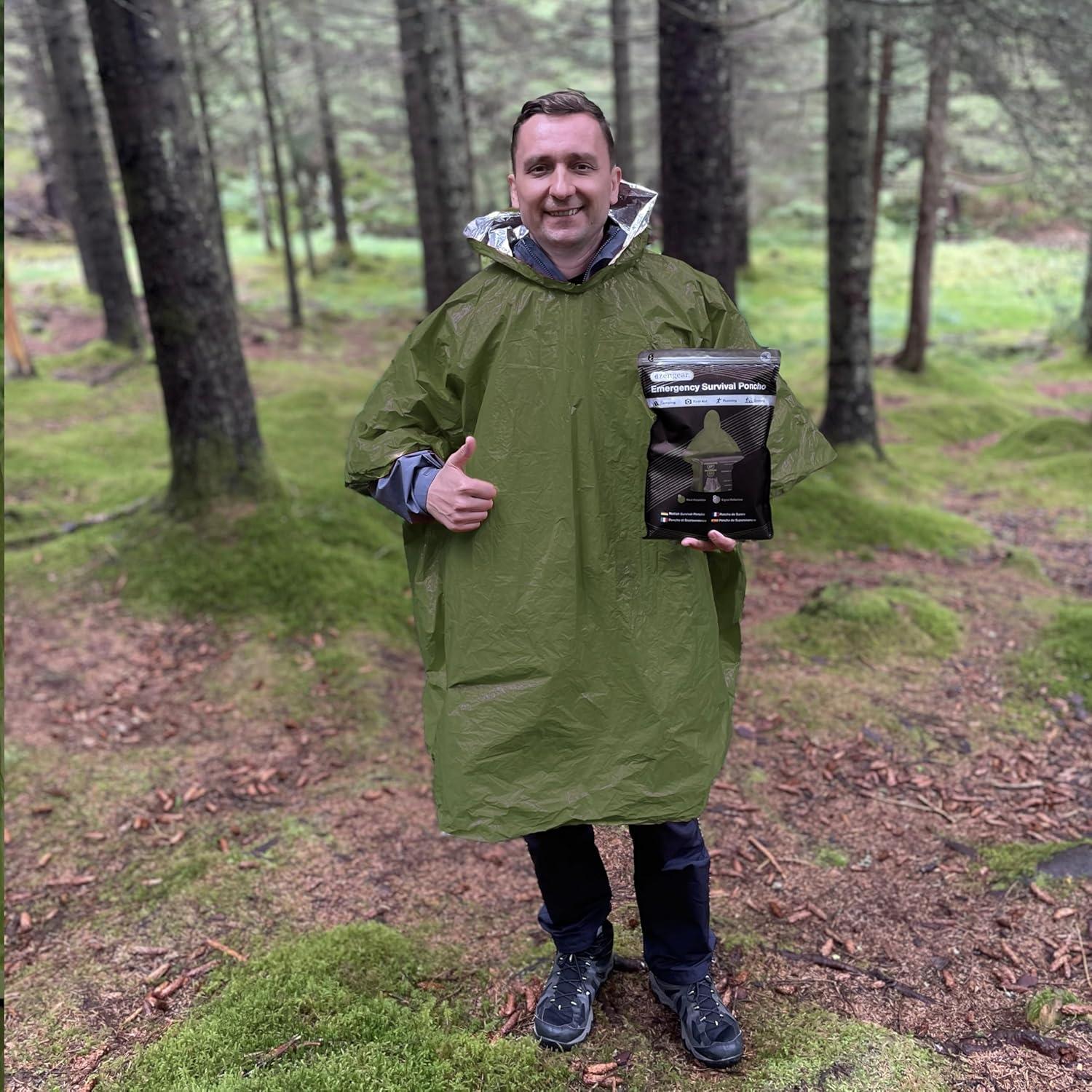 Poncho de Supervivencia aZengear Verde Reversible 100x130cm