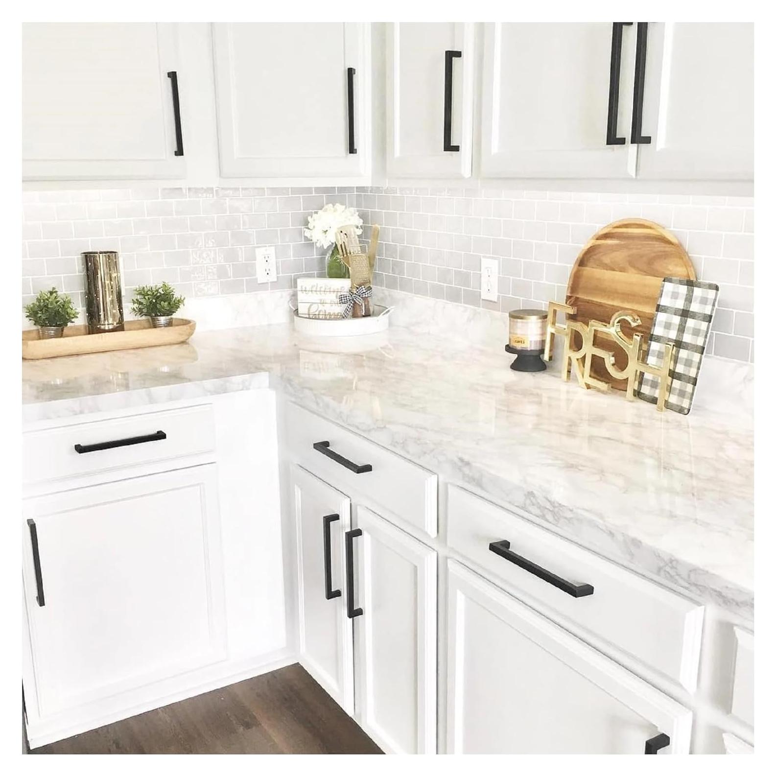 Cubierta de Vinilo Autoadhesiva EZ FAUX DECOR 91.44x182.88cm Mármol Blanco