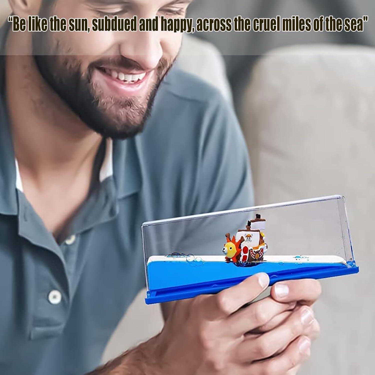 Barco Pirata Thousand Sunny en Botella Decorativa 1.4x5.4 cm