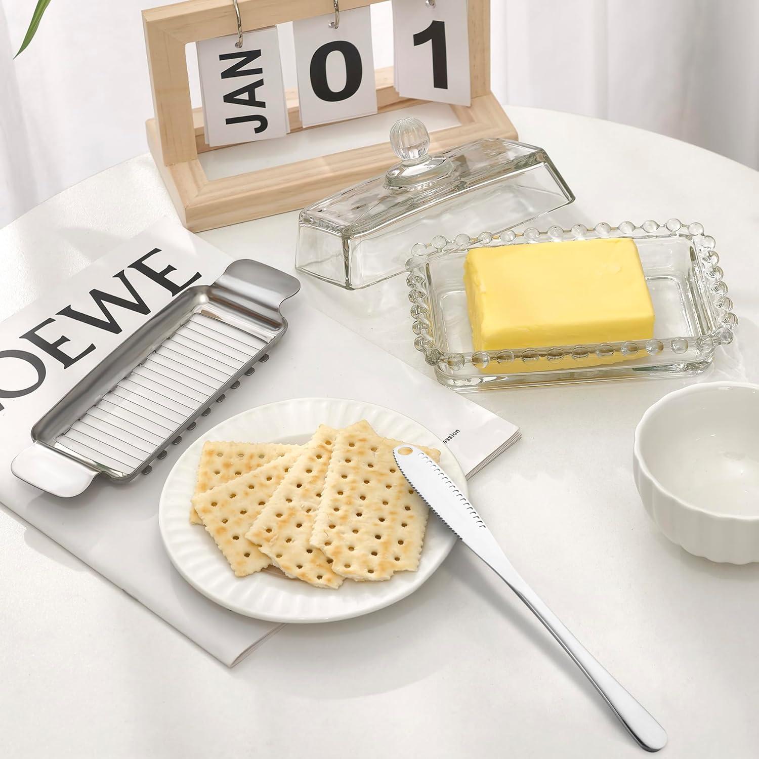 Plato de Mantequilla de Vidrio con Tapa y Cuchillo - 17cm