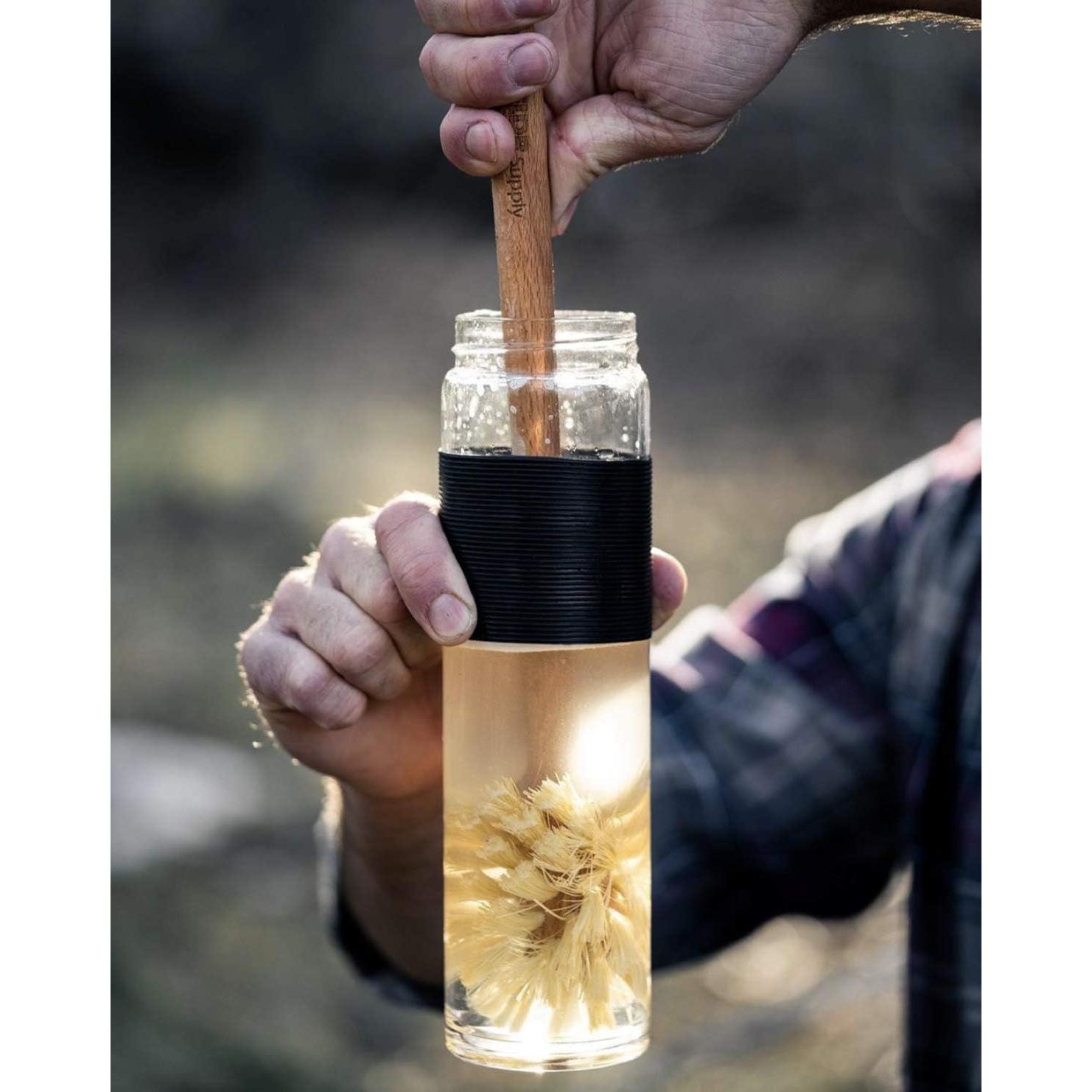 Cepillo para Botellas ELDR Supply, Mango Largo 35.6cm, Cerdas de Cáñamo