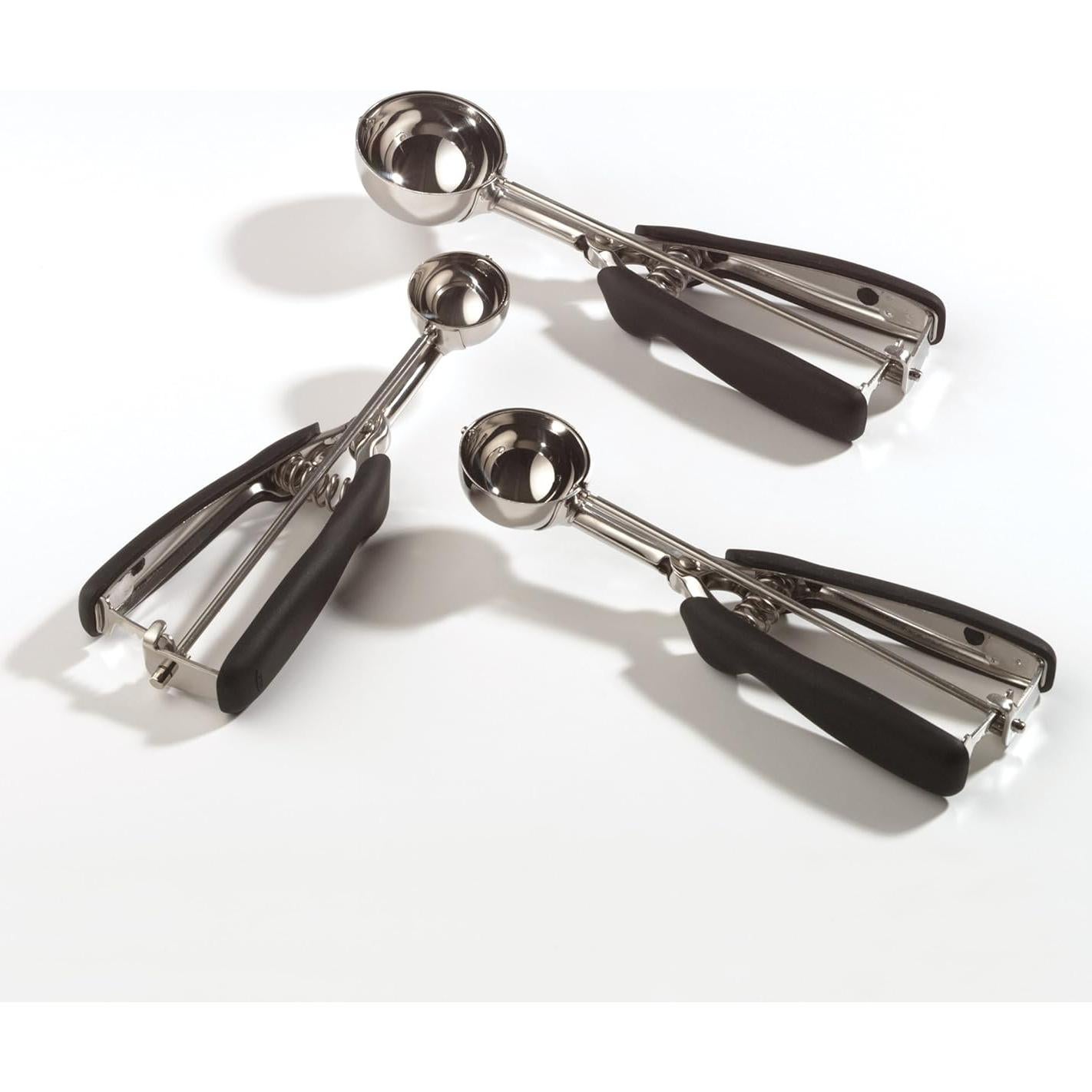 Cucharón Mediano para Galletas OXO Good Grips 6.35 cm