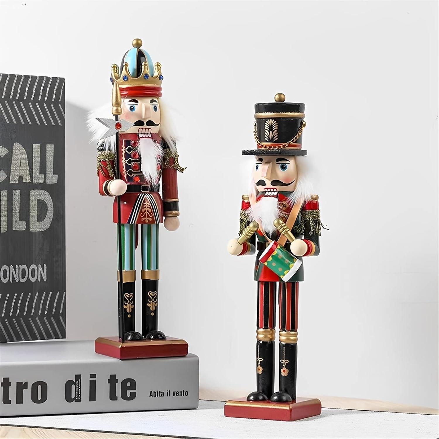 Adorno Cascanueces de Madera 30 cm Pikeman - Decoración Navideña