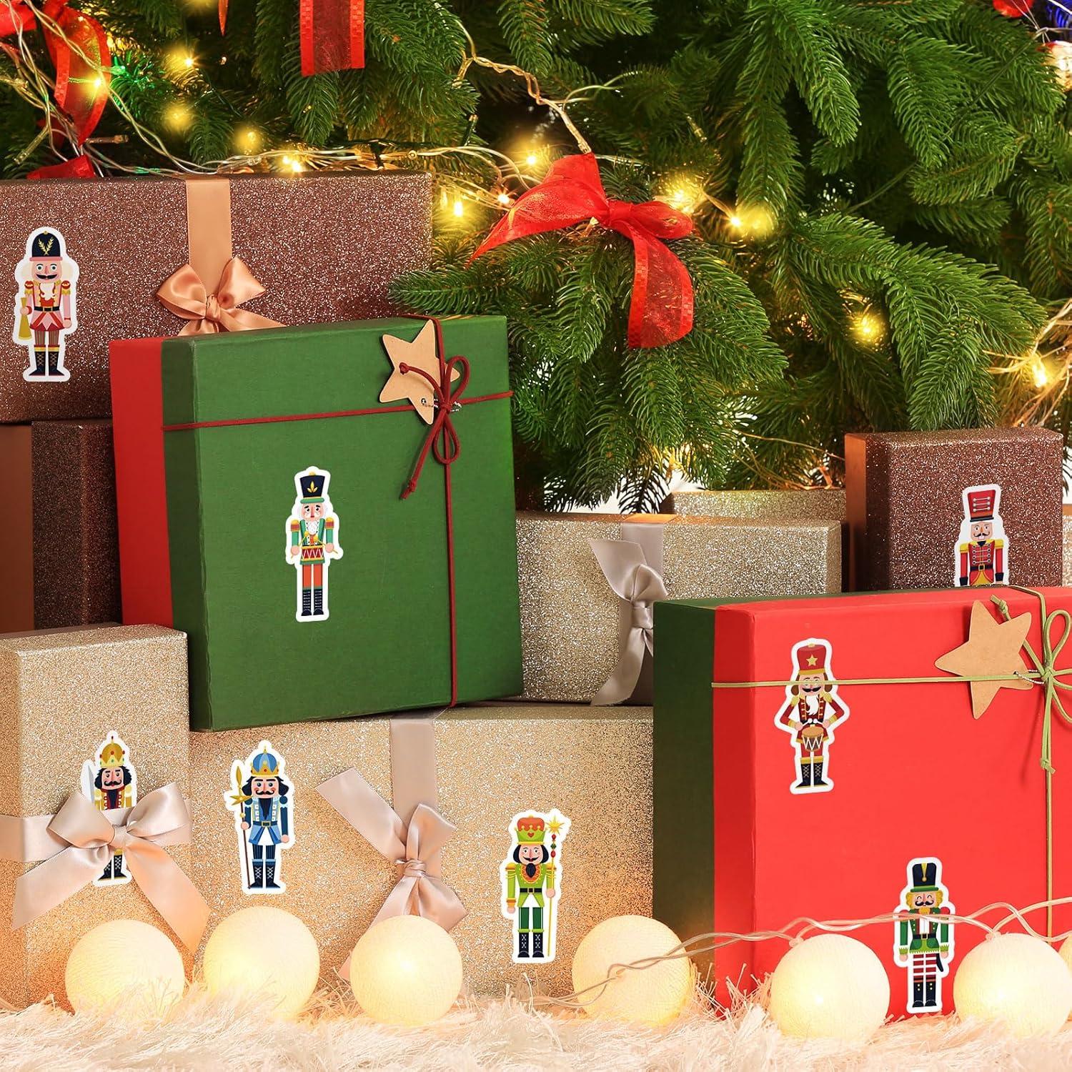 Rollo de 1000 Pegatinas Cascanueces Whaline 3.81 cm Navidad