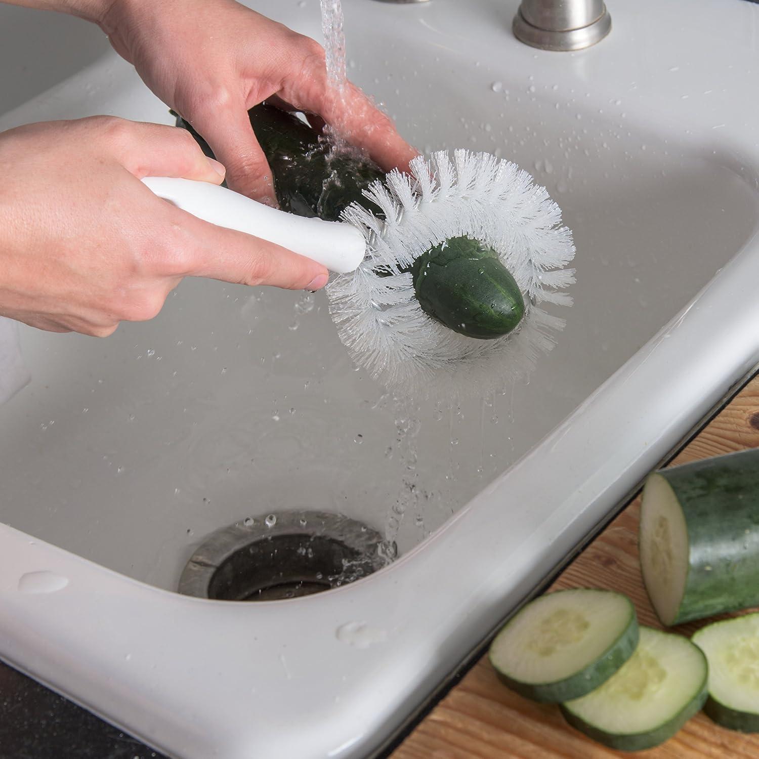 Cepillo Curvado de Plástico Carlisle 4016402 para Verduras 22.86cm