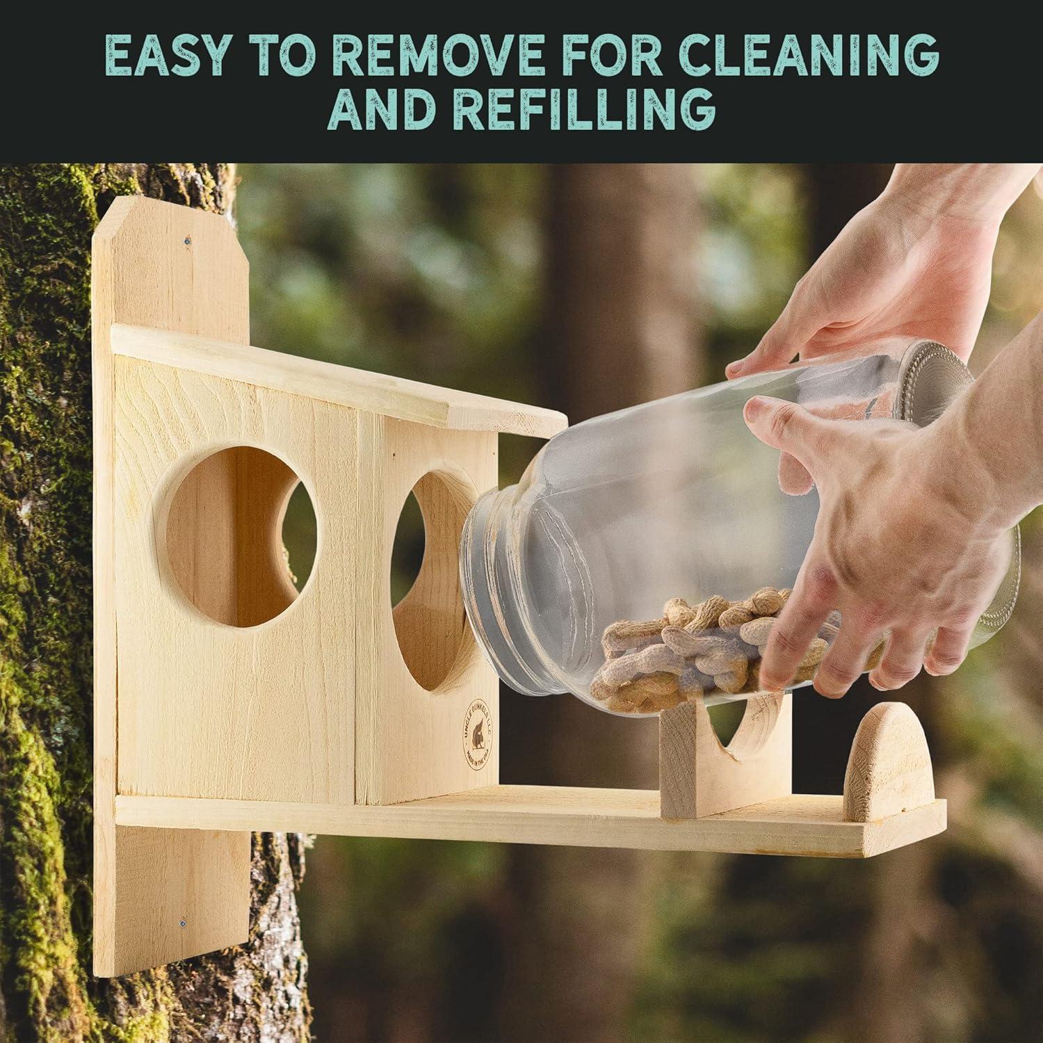 Comedero para Ardillas Tío Dunkels con Tarro de Vidrio 3.79L