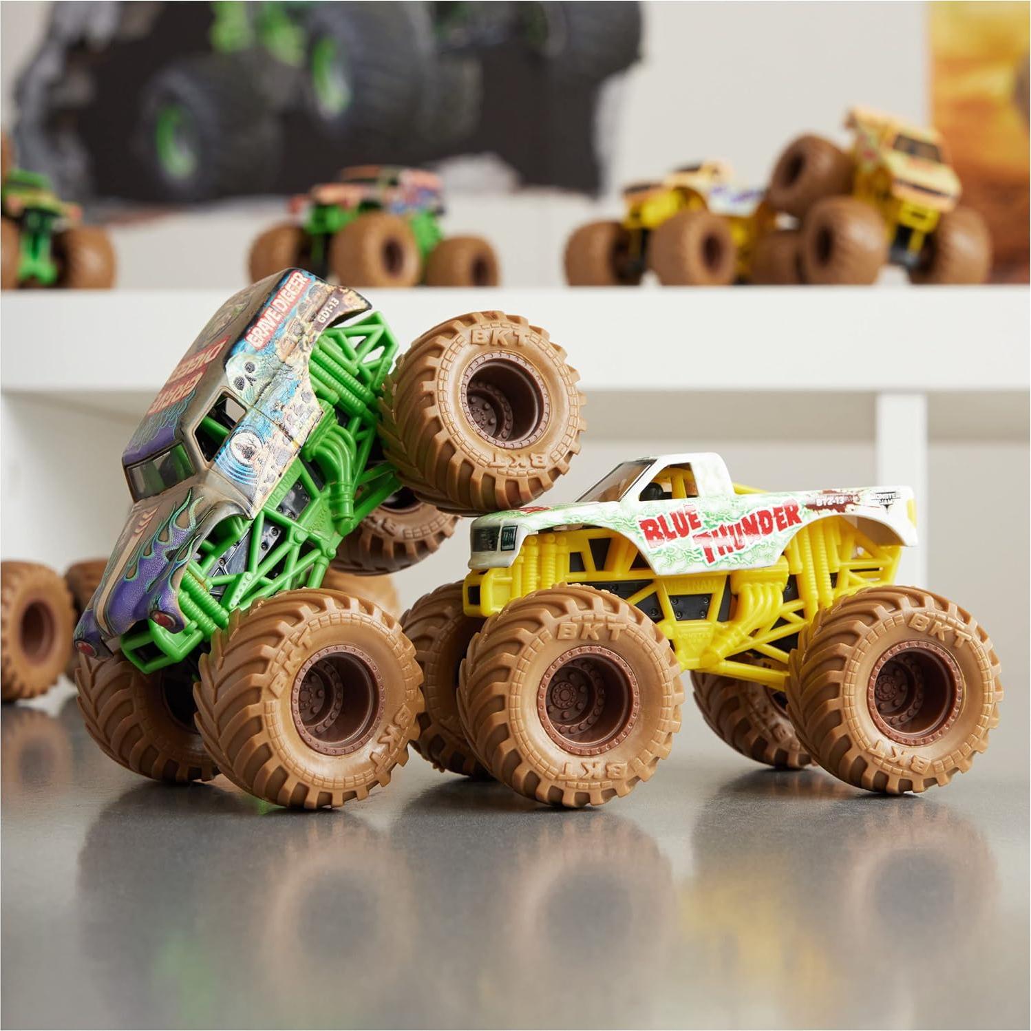 Camiones Monstruo Monster Jam 1:64 Paquete de 2 Mystery Mudders