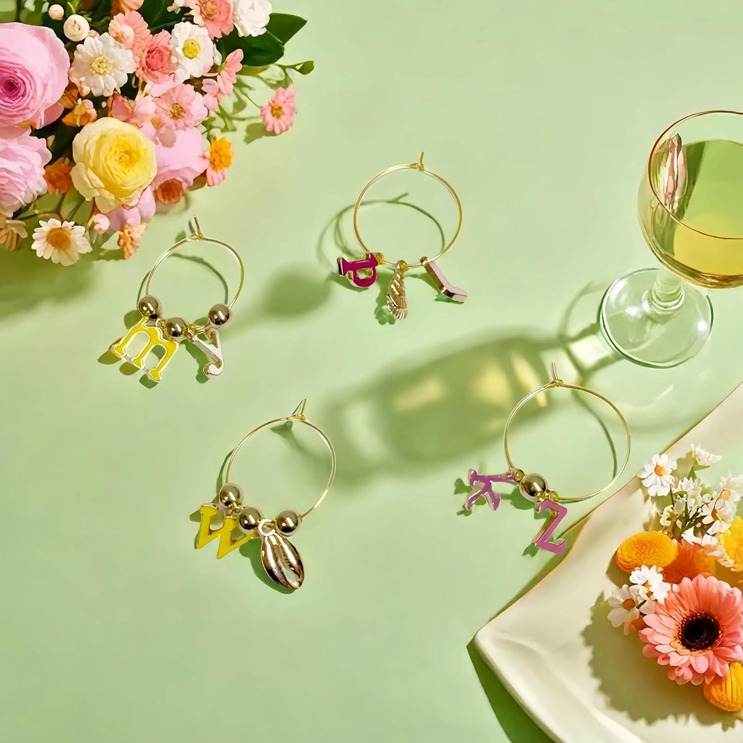 Kit de Charms para Copas de Vino DIY - 50 Piezas con Cuentas de Alfabeto