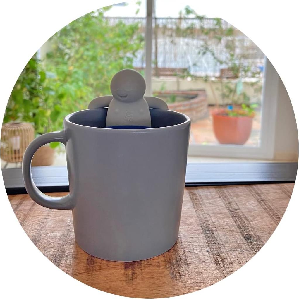 Infusor de Té de Silicona DecorChiq en Forma de Hombre Azul