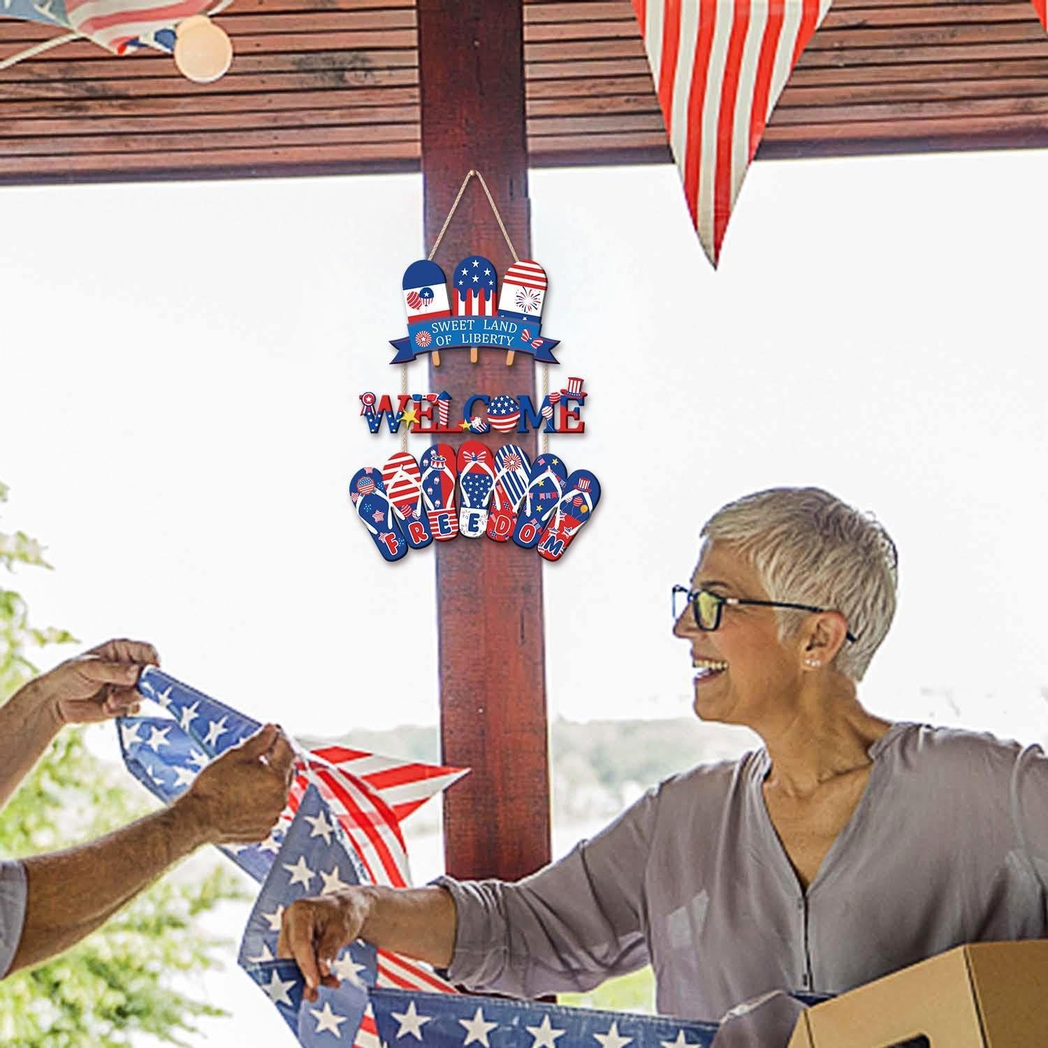 Cartel Colgante Patriótico 4 de Julio HOURIA - Bienvenida Colorido