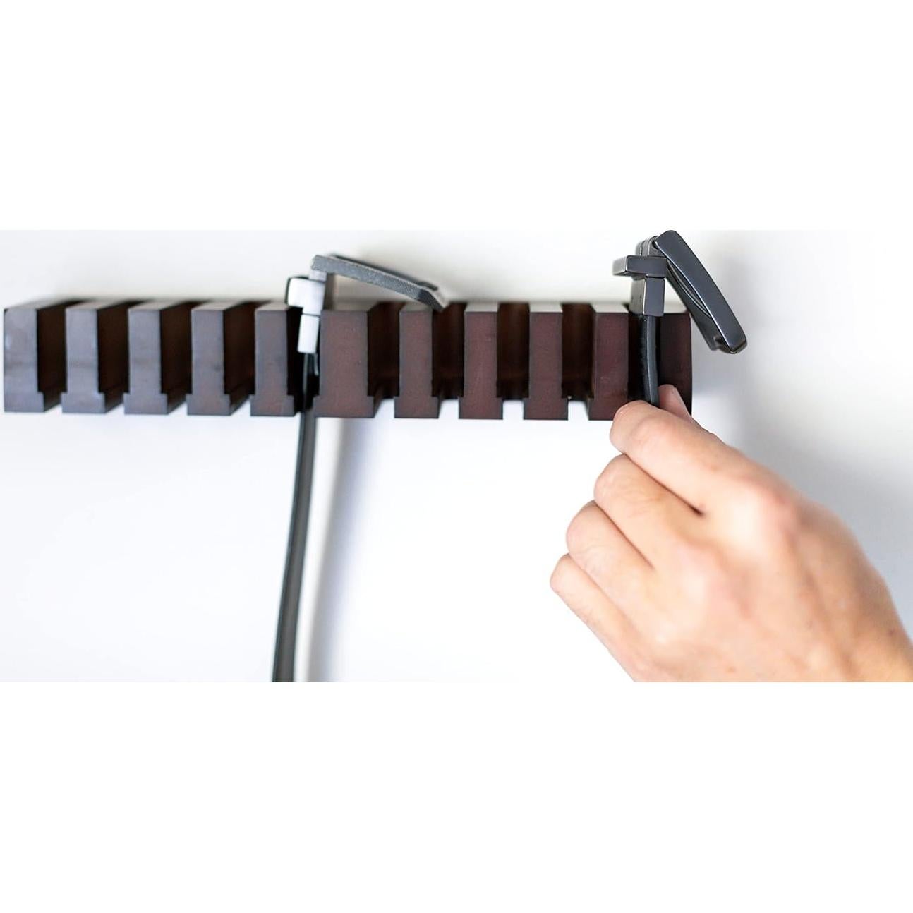 Perchero de Cinturones Coastal Tide de Madera Oscura - Soporte para 10 Cinturones