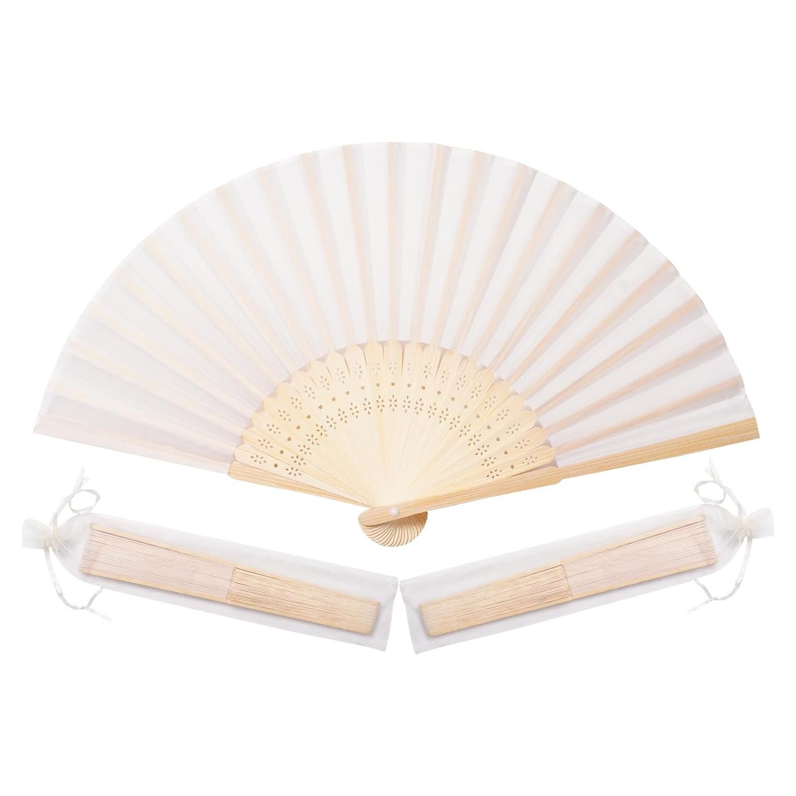 50 Abanicos de Tela Imitada Crema con Bolsas de Organza