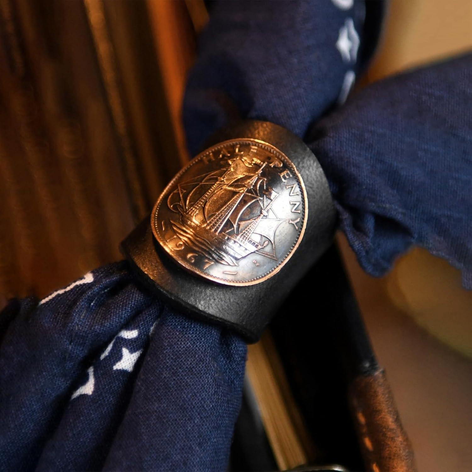 Anillo de Bufanda Cuadrada ETACHI para Hombres - Cuero y Moneda