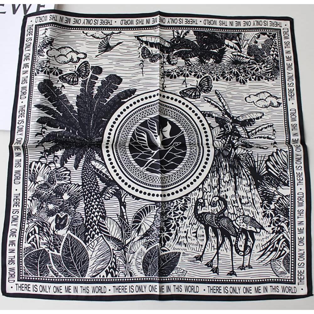 Bufanda de Seda de Morera JERLA 53x53cm Diseño Mariposa Negra