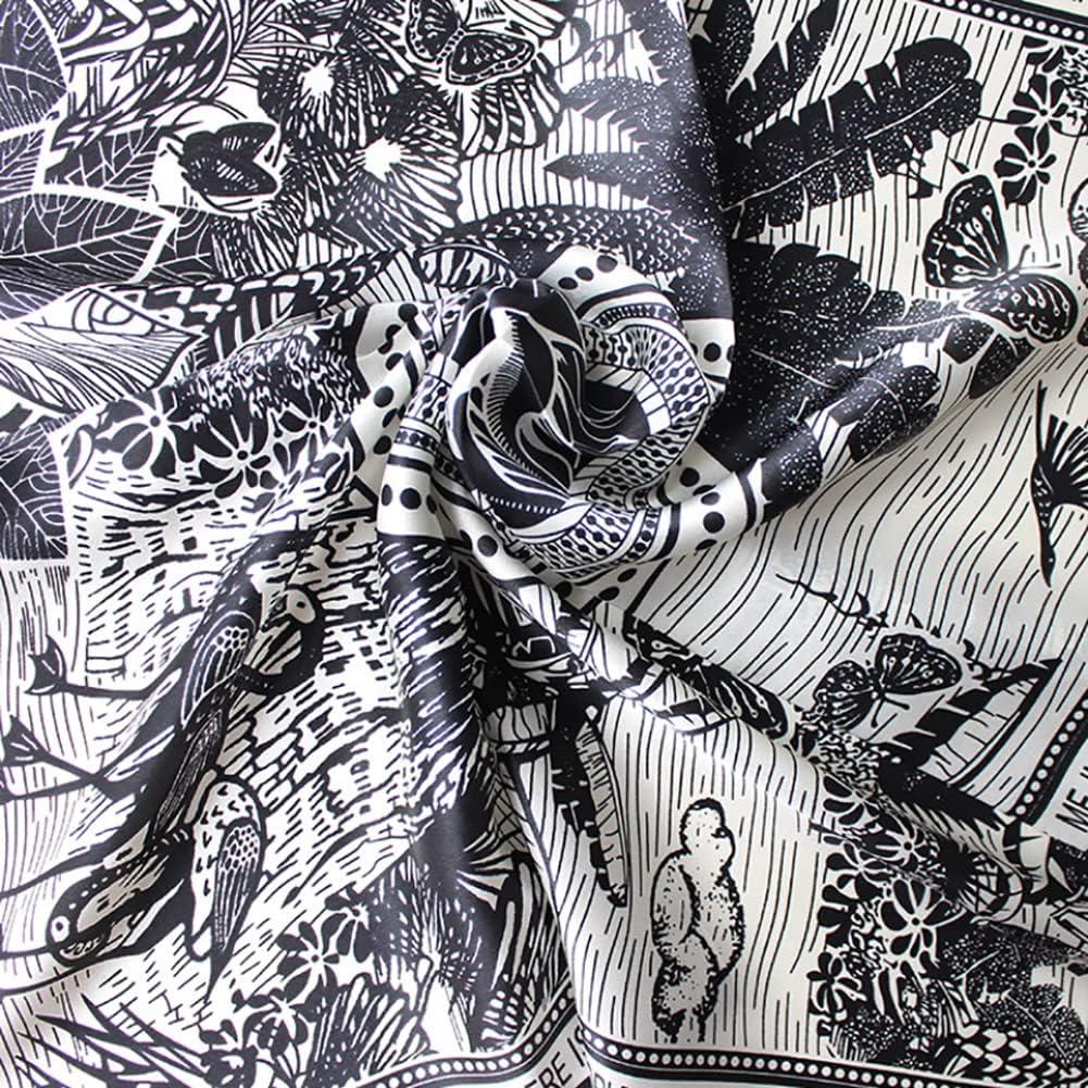 Bufanda de Seda de Morera JERLA 53x53cm Diseño Mariposa Negra