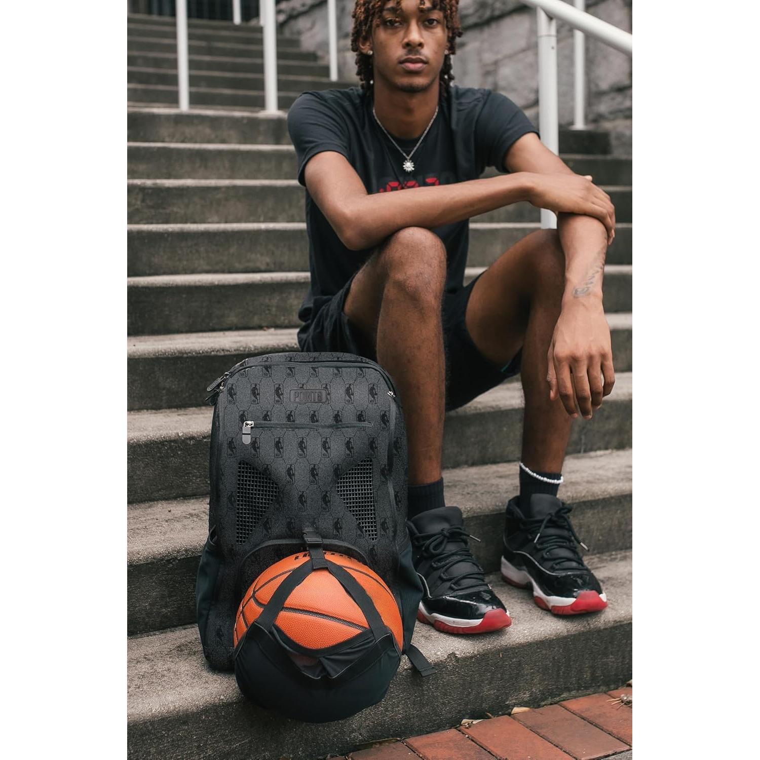 Mochila Point 3 P3s24006-11 para baloncesto 17L negra