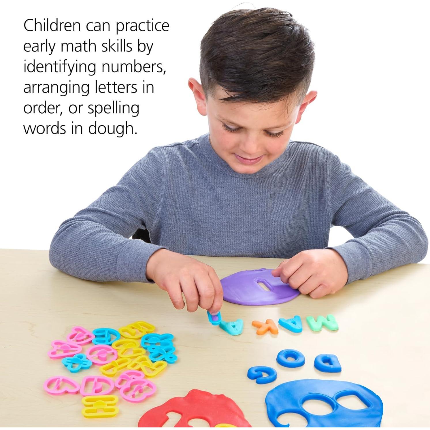 Juego de Cortadores de Letras y Números Colorations - 41 Pzs