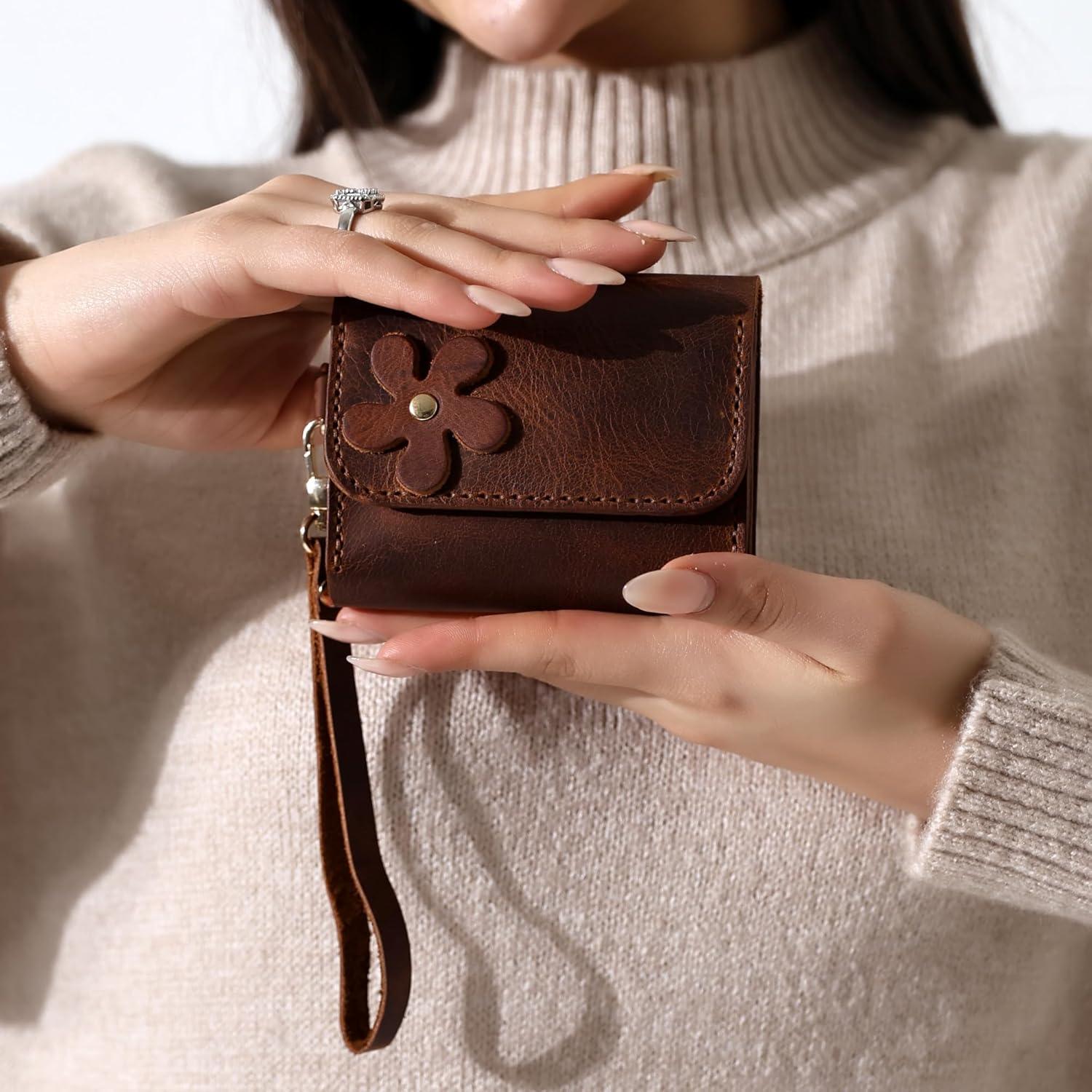 Cartera de Cuero Genuino Craftivor con Acento Floral Marrón