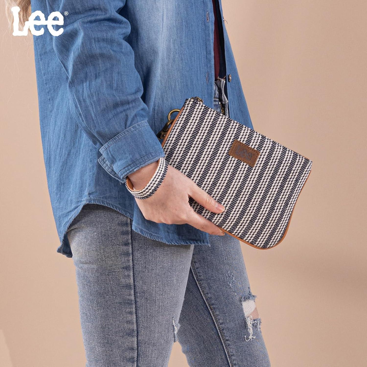 Cartera de Muñeca Grande Lee Azul Jean 21.1x15.2cm