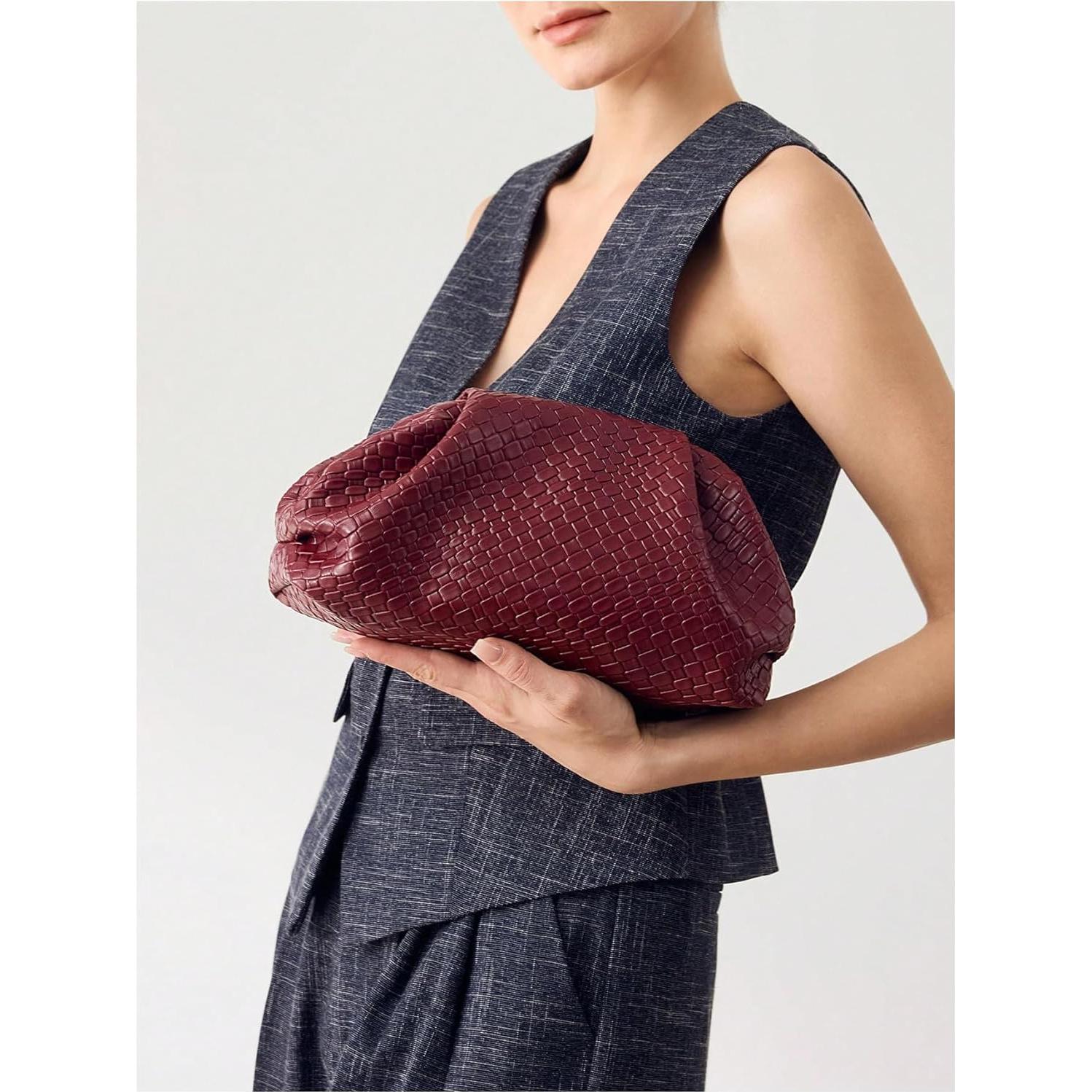 Bolso Clutch Woven QWINEE para Mujeres en Cuero PU Burdeos