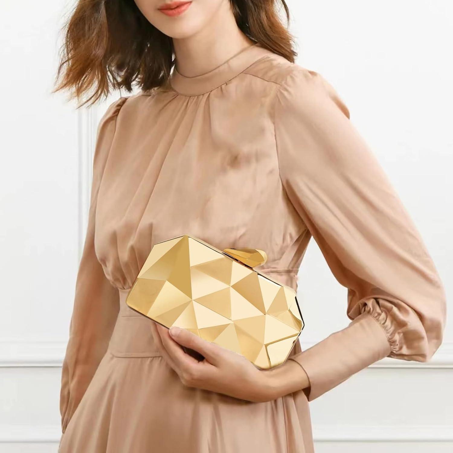 Bolso Clutch Geométrico Dorado WIOLETA para Noche 17.5x9cm