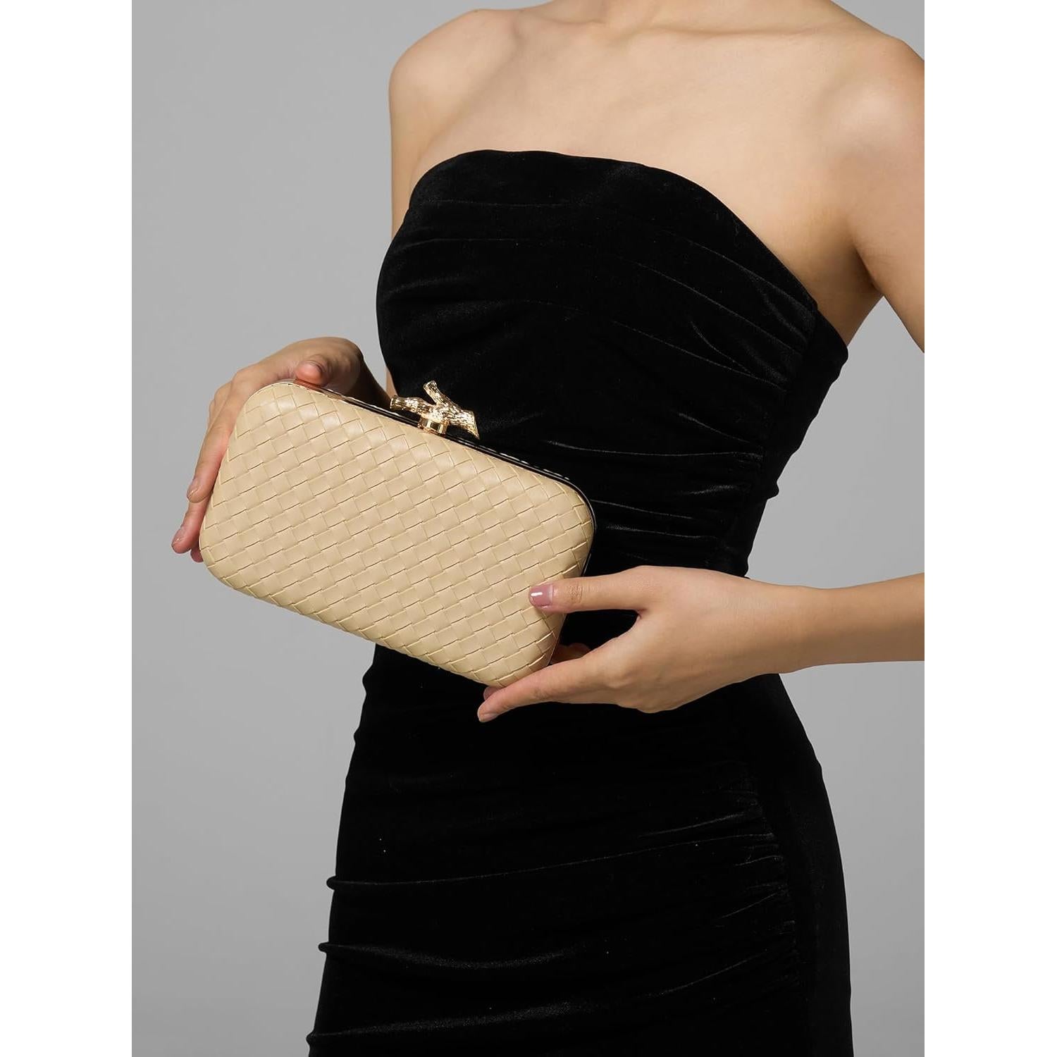 Bolso Clutch Tejido Crema para Mujeres - Elegante y Formal