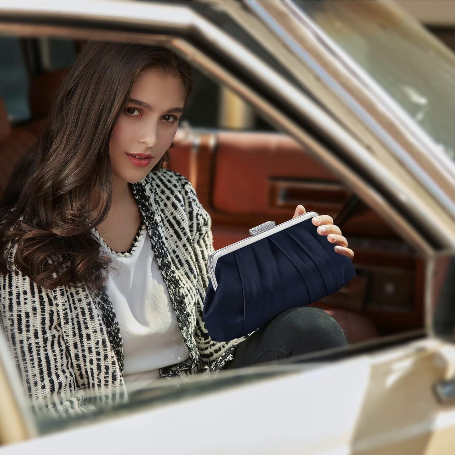 Bolso de Mano Plisado JAMBHALA para Mujeres - Elegante y Versátil