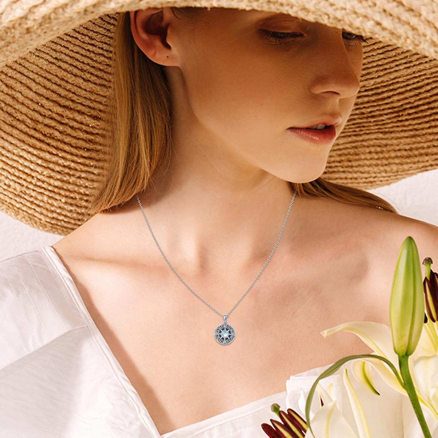 Collar Locket TUGHRA con Brújula en Plata Esterlina 925