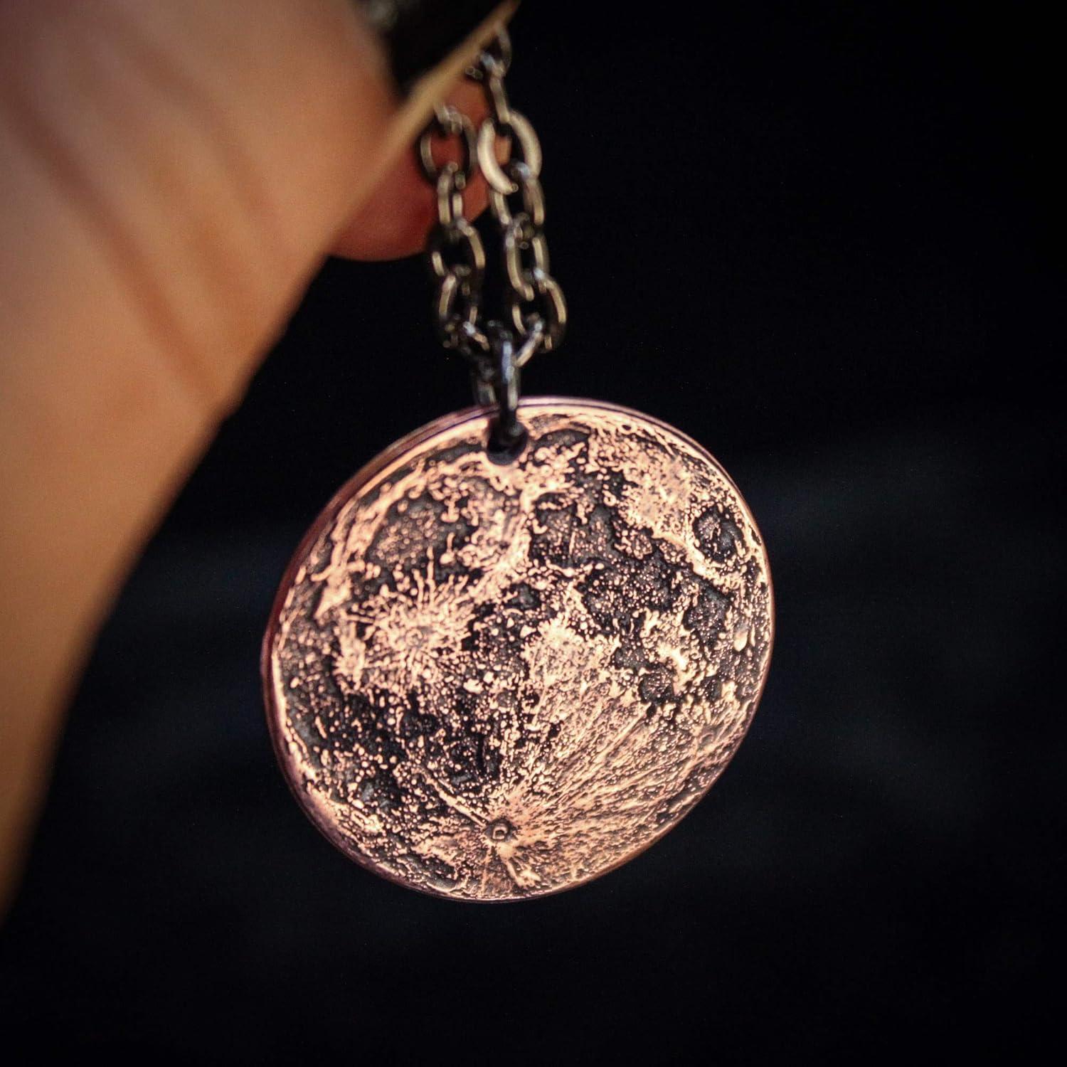 Collar de Cobre Luna de Tierra - Colgante 2.54 cm Hecho a Mano