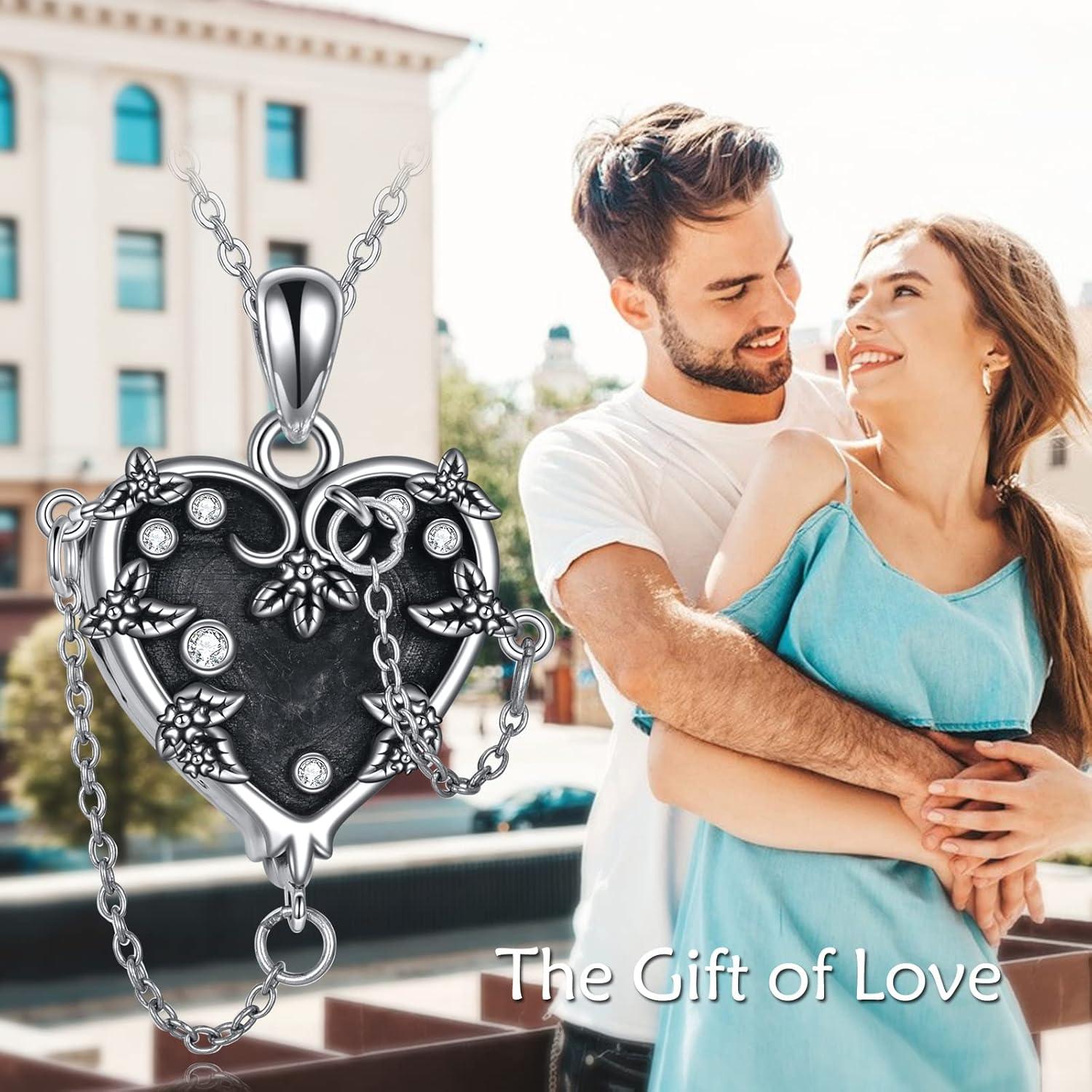 Collar Medallón Corazón de Bruja MONGAS 925 Plata Esterlina