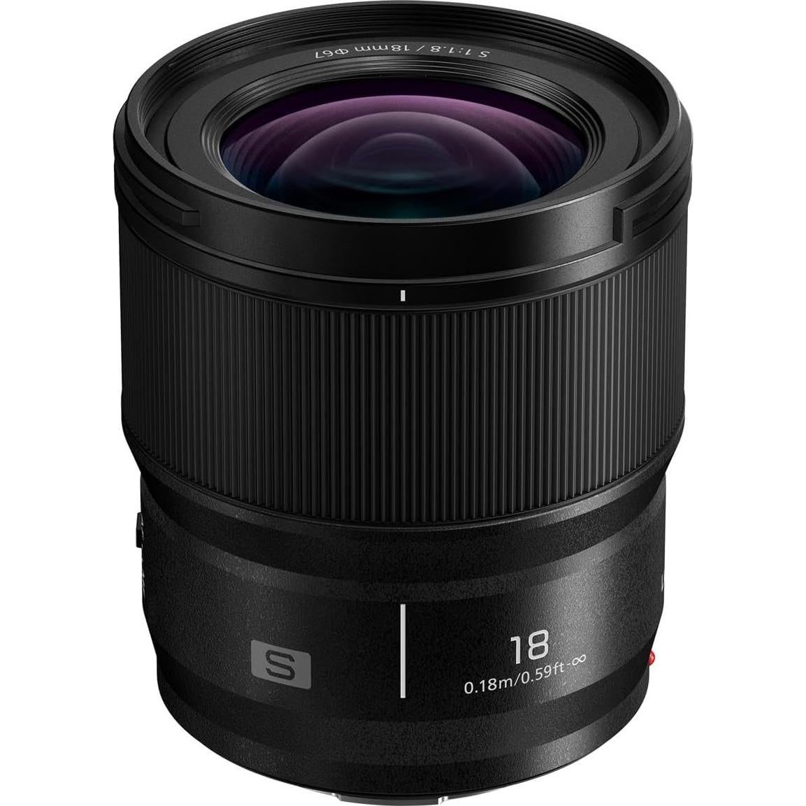 Objetivo Panasonic LUMIX S 18mm f/1.8 con accesorios y filtros