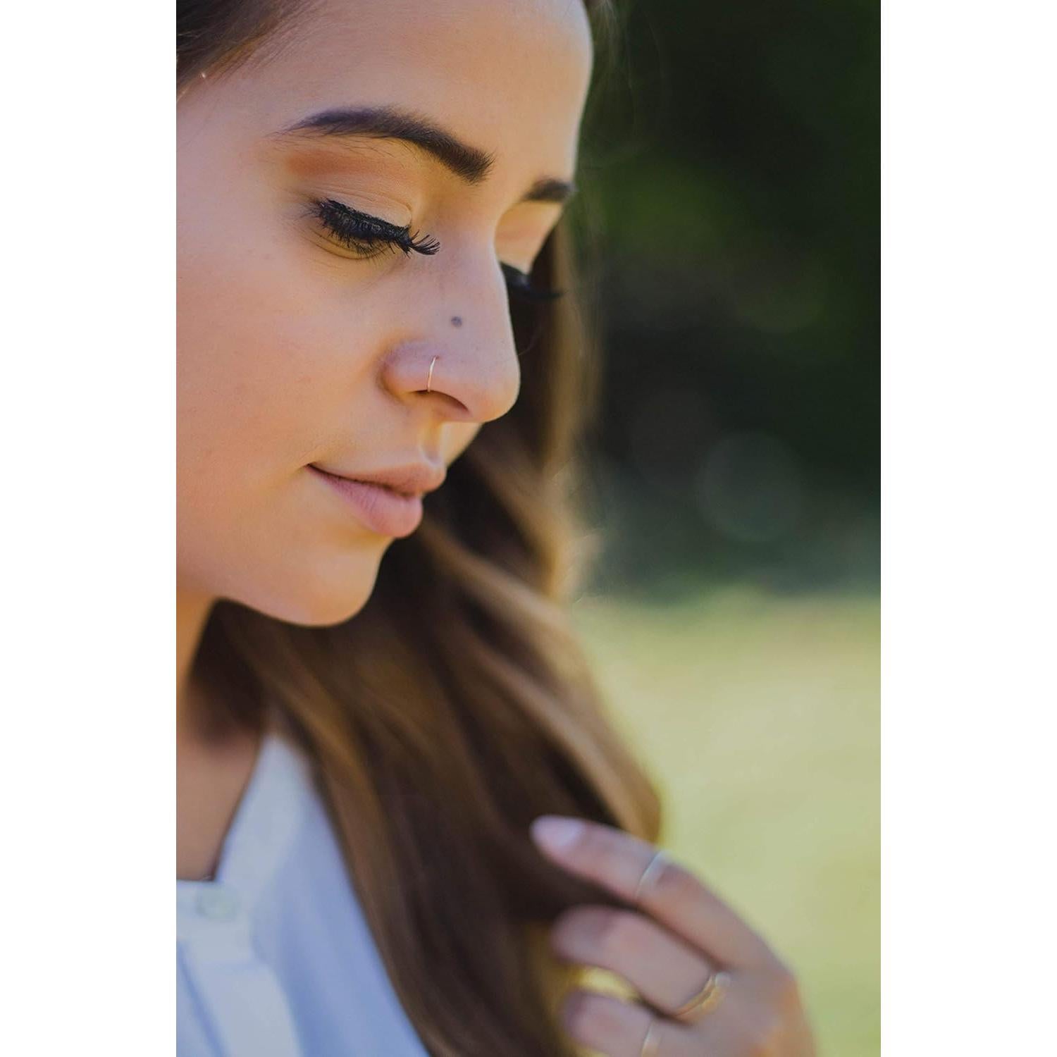 Aro de Nariz Relleno de Oro 14k 6-7mm 22g Ajustable