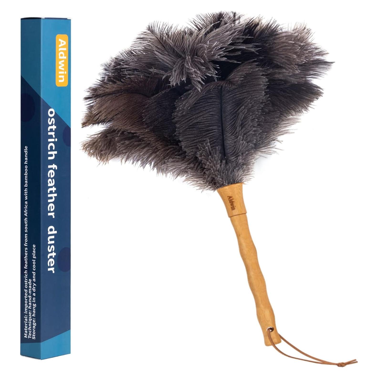 Duster de Plumas de Avestruz Aldwin 40.64 cm Mango de Madera