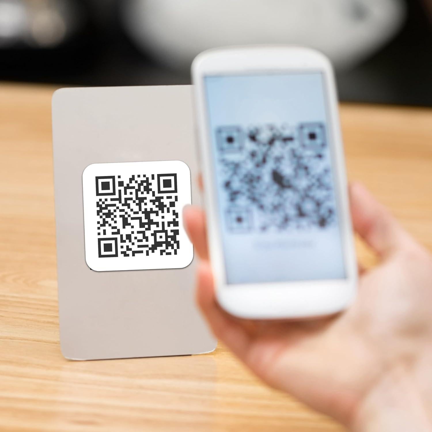 Etiquetas de Código QR Personalizadas Bunny Badges 5 cm