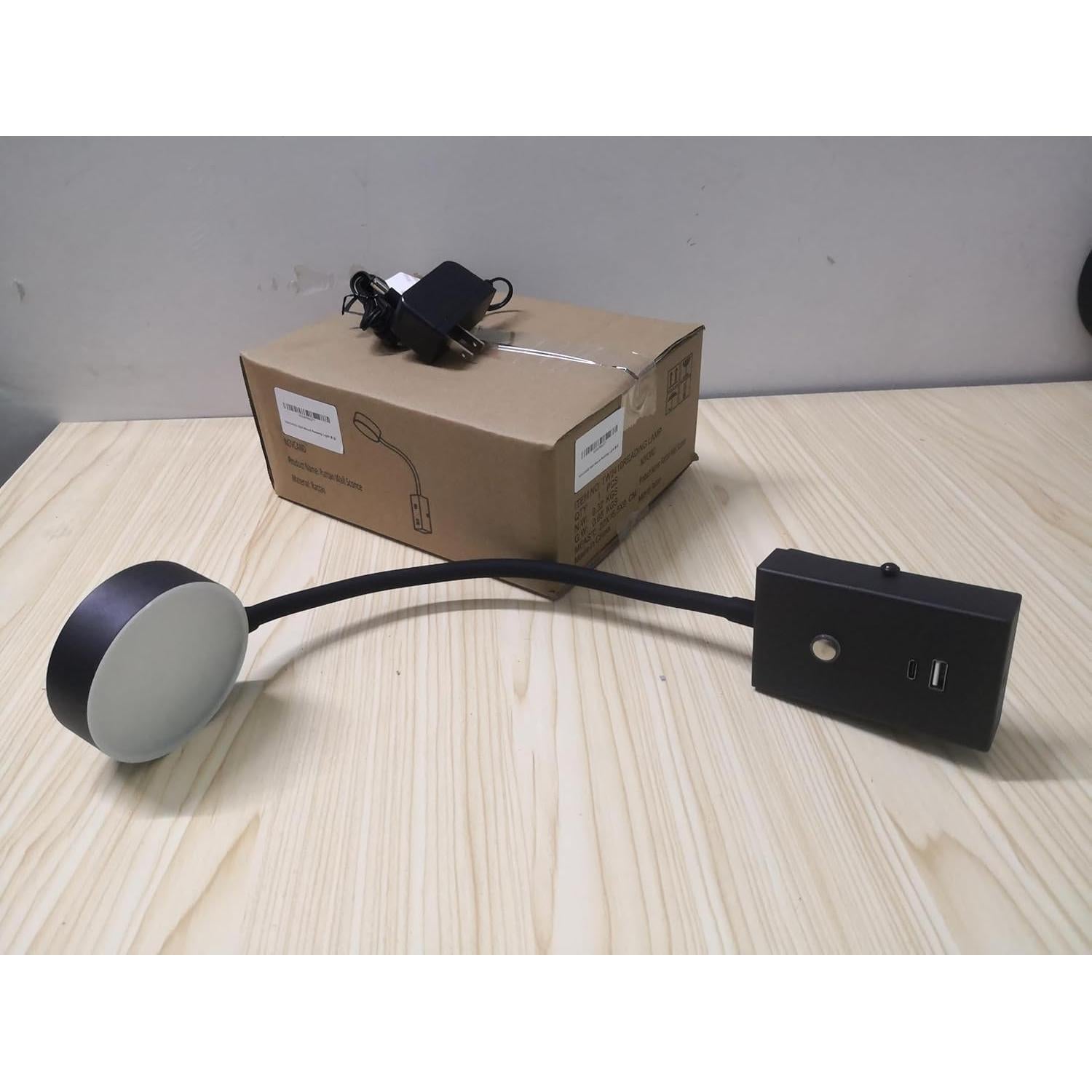 Luz de Lectura LED Montada en Pared NOVCAND con USB y Brazo Flexible