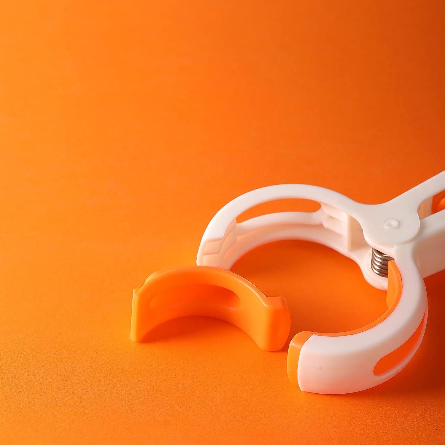 Paquete de 9 Clips para Toallas de Playa KIZZHISI - 9.4 cm