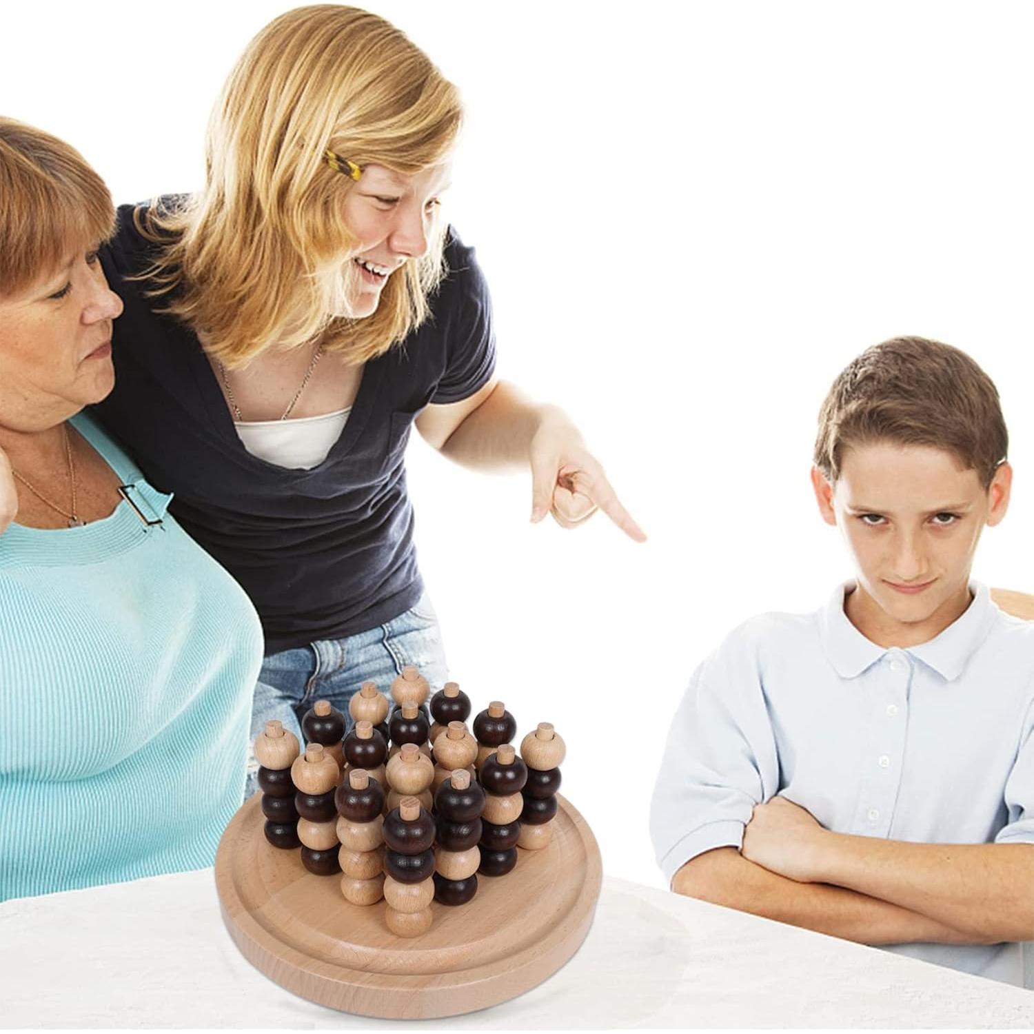 Juego de Mesa 3D Cuatro en Raya Gothink - Madera Natural, 20x20 cm