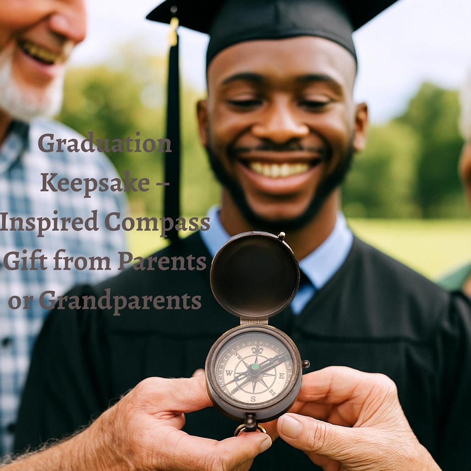 Brújula Vintage Grabada SFdizayn con Funda de Cuero 5 cm